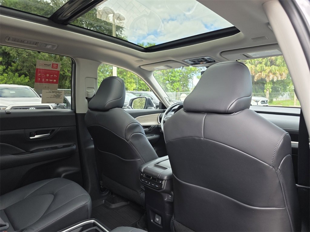 New 2026 Toyota Grand Highlander Limited image 16