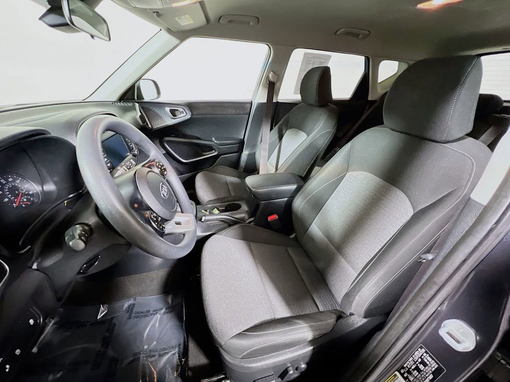 Used 2021 Kia Soul S image 19