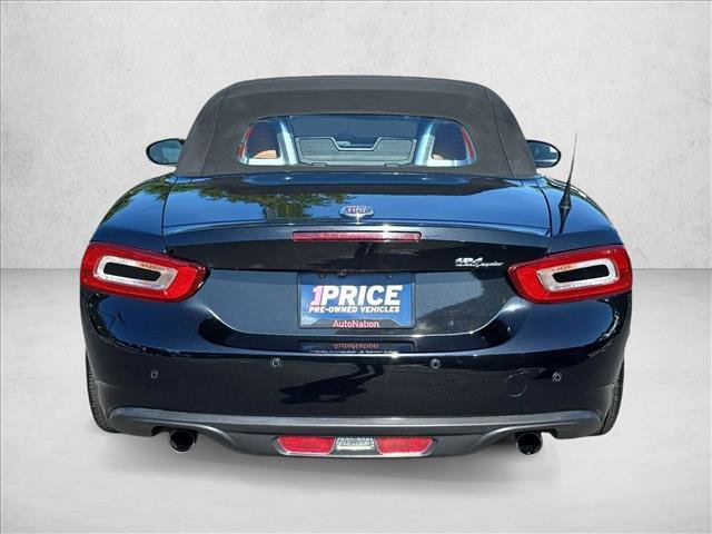 Used 2017 FIAT 124 Spider Lusso RWD image 6