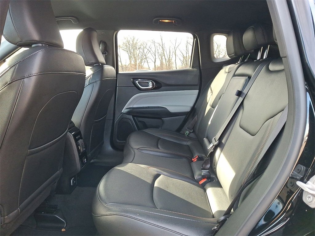 Certified 2024 Jeep Compass Limited image 20