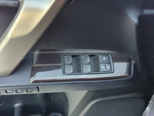 Used 2021 Lexus GX 460 Premium w/ Premium Package AWD/4WD image 8