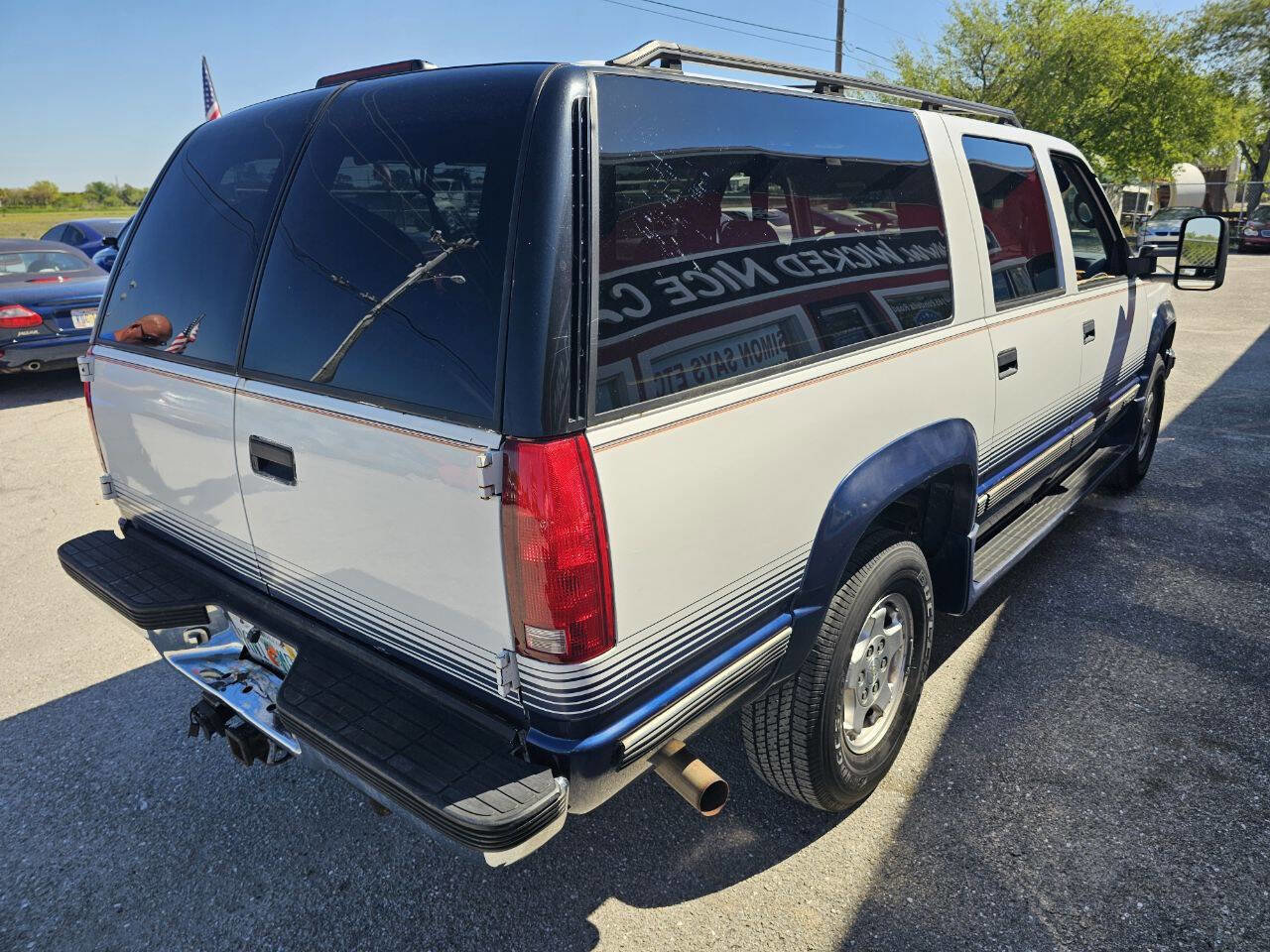 Used 1995 Chevrolet Suburban 4WD image 5