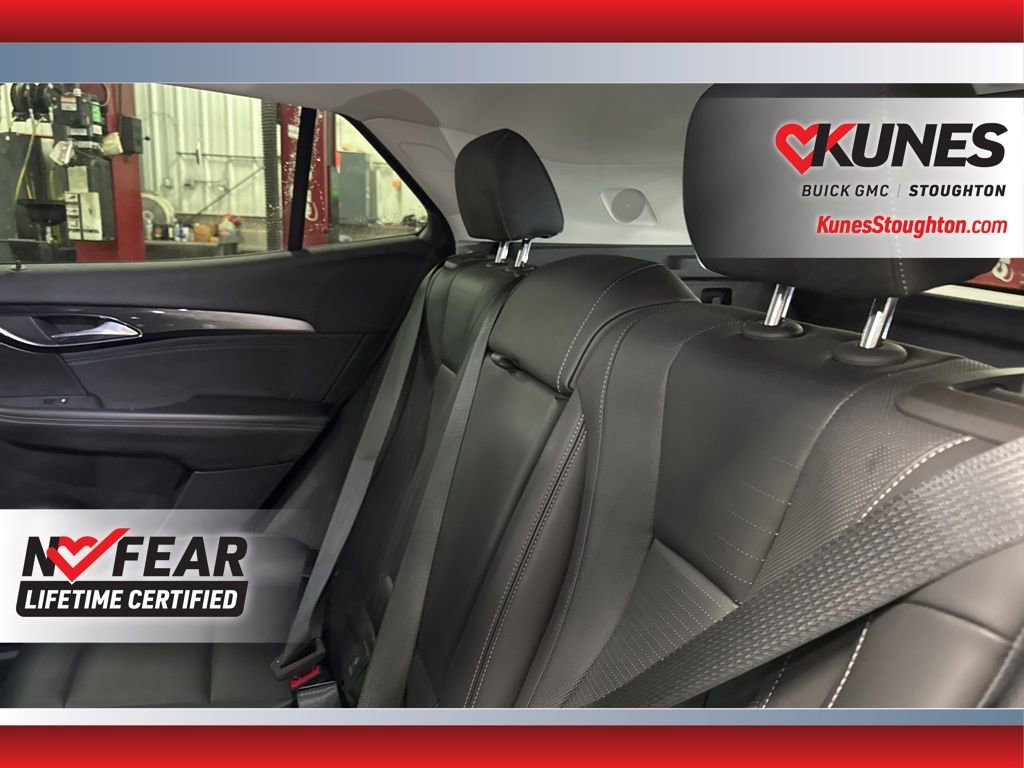 Used 2024 Buick Envision Preferred image 40