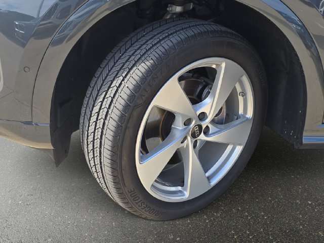 Certified 2025 Audi Q5 Premium w/ Premium Plus AWD/4WD image 36