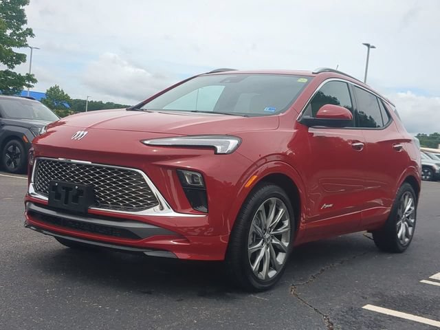 Used 2026 Buick Encore GX Avenir w/ Avenir Technology Package FWD image 7