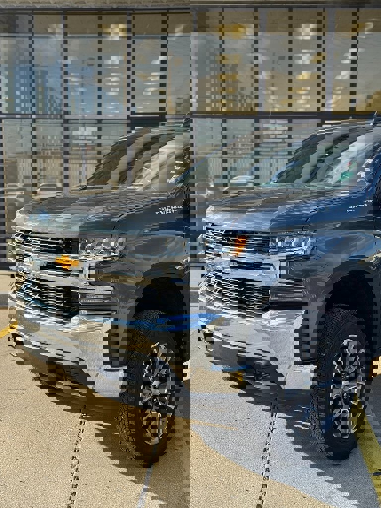 Used 2020 Chevrolet Silverado 1500 LT w/ Texas Edition image 2