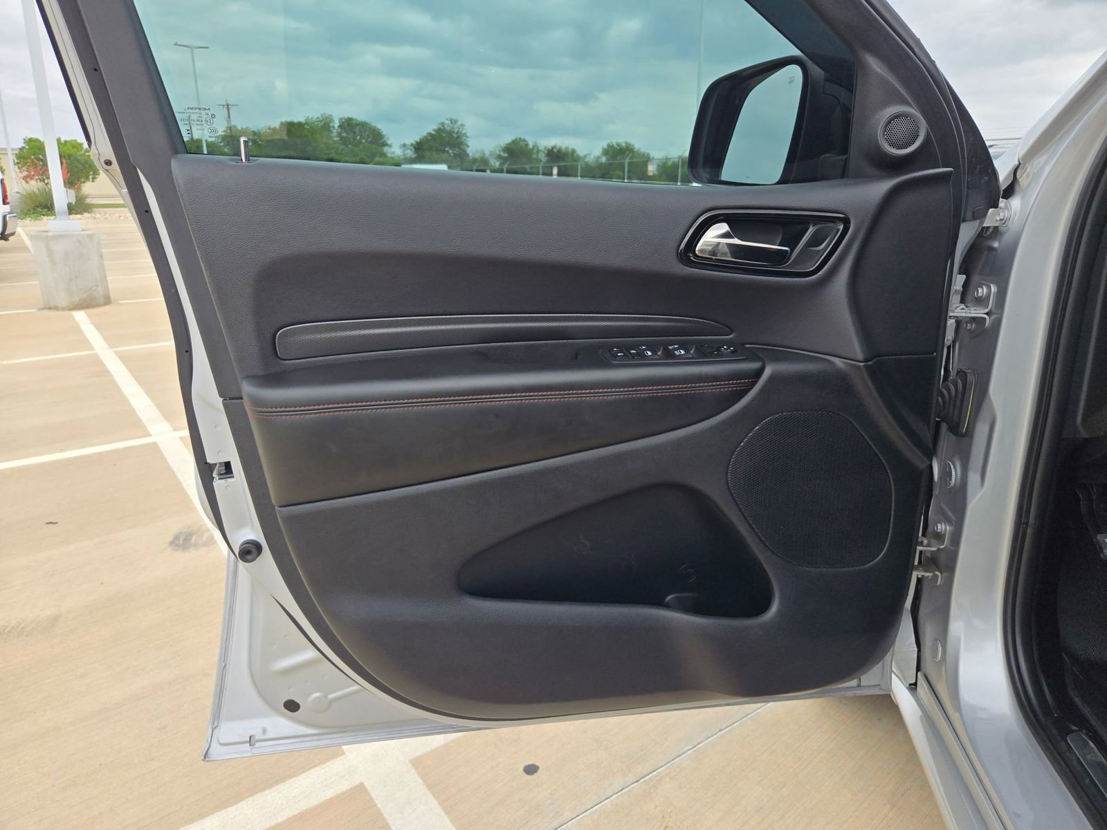 Used 2023 Dodge Durango R/T w/ Blacktop Package RWD image 12