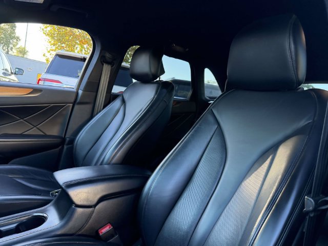 Used 2019 Lincoln MKC Select w/ Select Plus Package AWD/4WD image 10