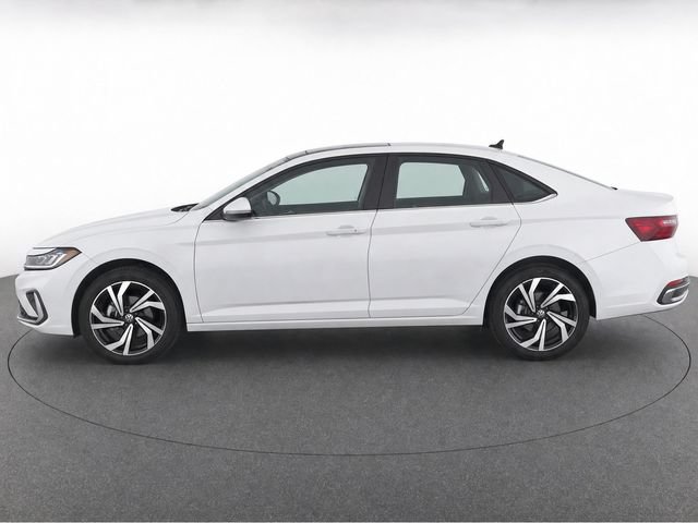 Used 2025 Volkswagen Jetta SEL FWD image 5