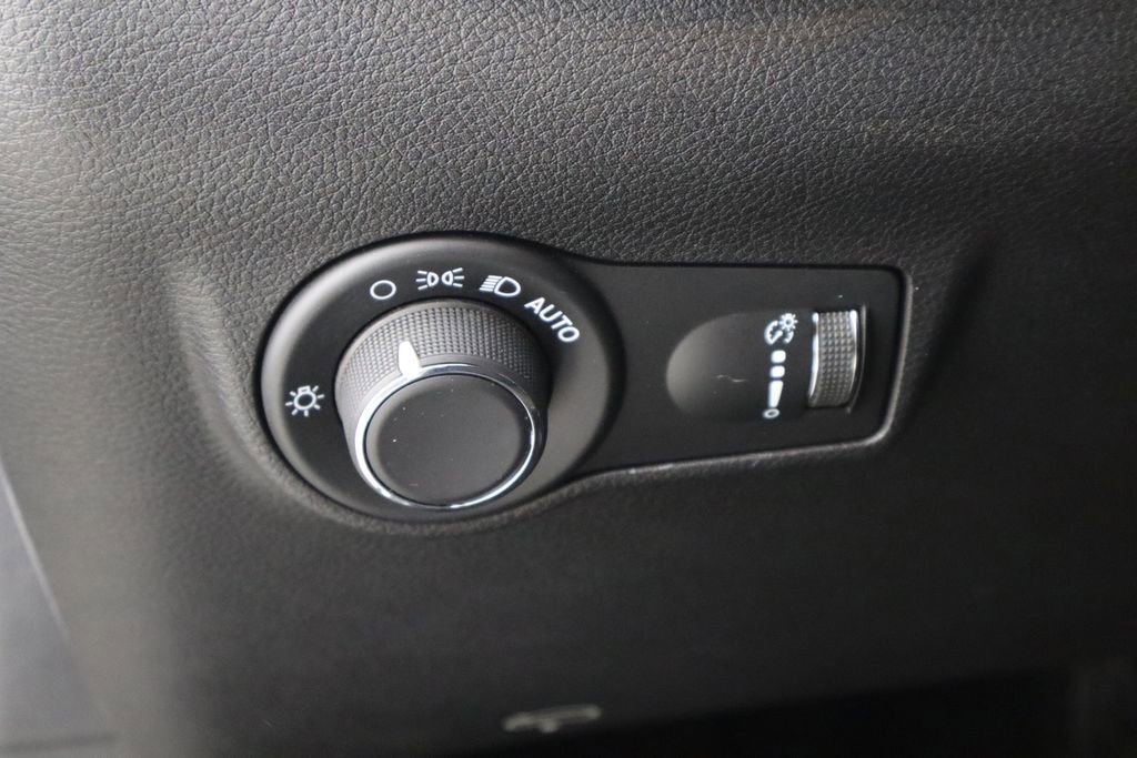 Used 2024 Jeep Compass Sport AWD/4WD image 22
