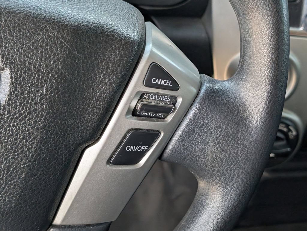 Used 2019 Nissan Titan SV AWD/4WD image 19
