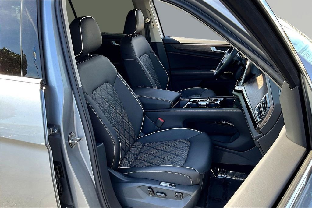 New 2026 Volkswagen Atlas SEL Premium R-Line image 28