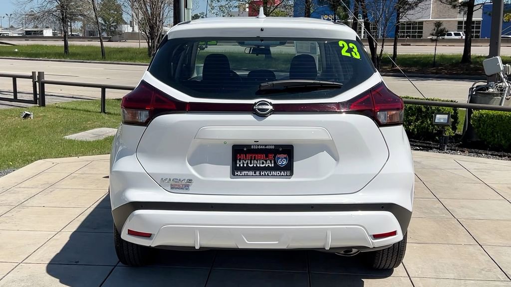 Used 2023 Nissan Kicks S image 19