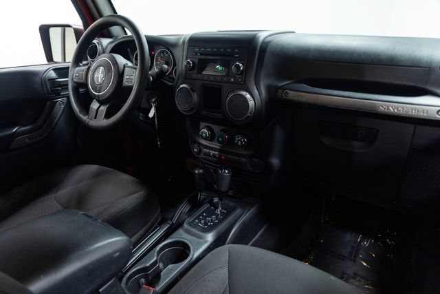 Used 2018 Jeep Wrangler Unlimited Sport w/ Trailer Tow Group AWD/4WD image 24