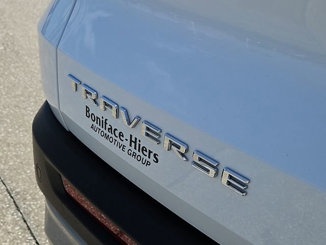Used 2025 Chevrolet Traverse LT w/ Driver Confidence Package image 6