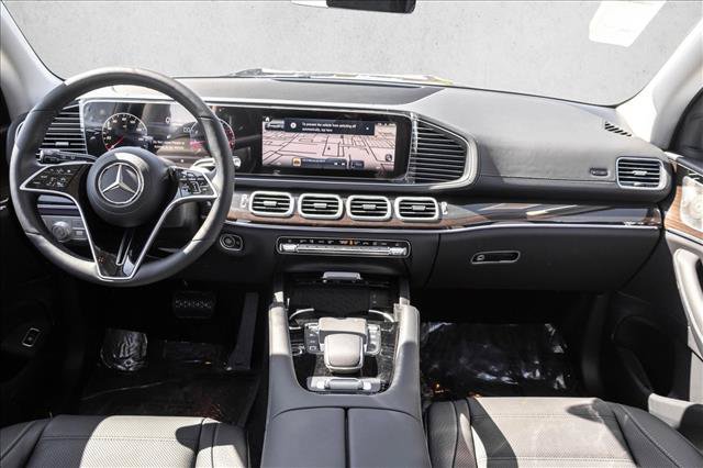 New 2026 Mercedes-Benz GLS 450 4MATIC image 18