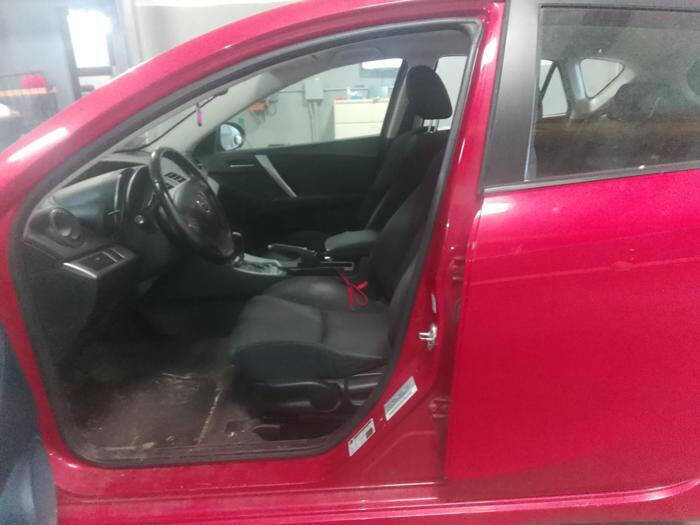 Used 2010 MAZDA MAZDA3 s Sport FWD image 22
