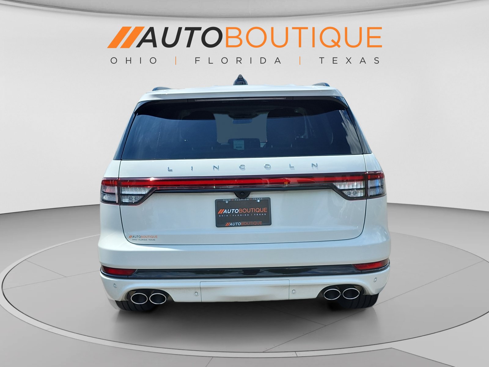 Used 2025 Lincoln Aviator AWD w/ Jet Appearance Package image 4