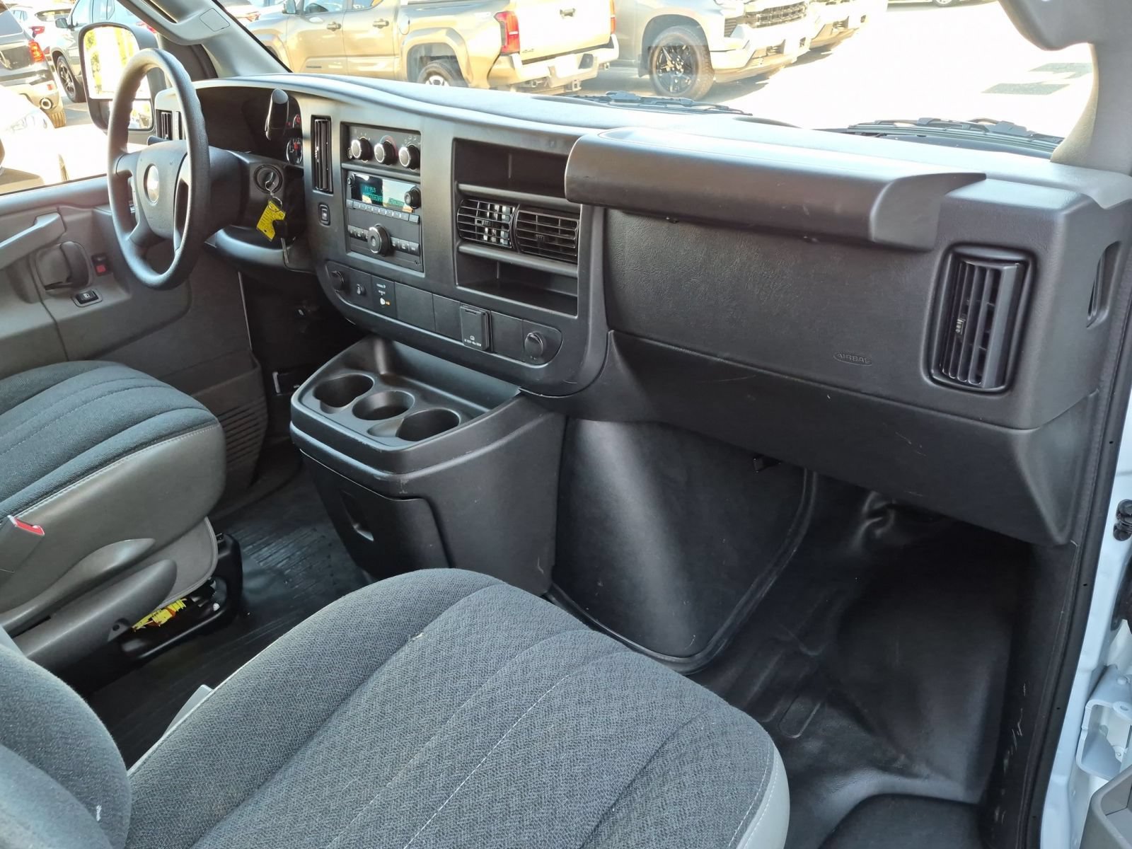Used 2025 Chevrolet Express 2500 w/ Driver Convenience Package RWD image 28
