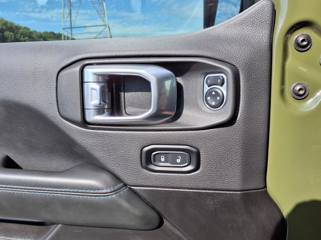 Used 2024 Jeep Wrangler High Altitude image 31
