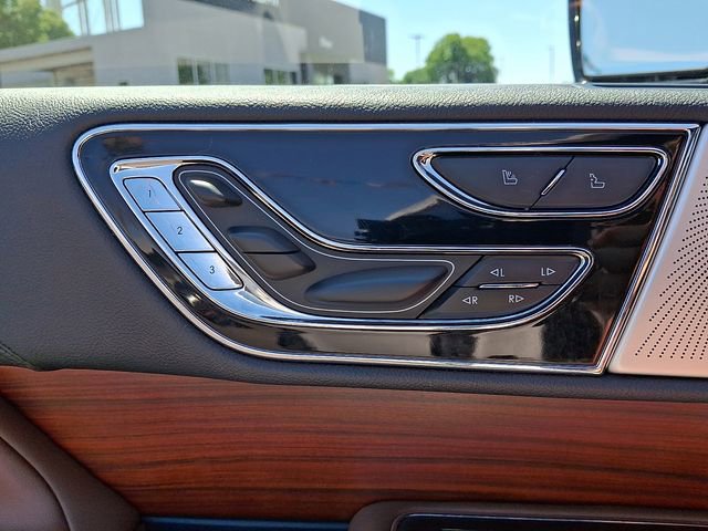 Certified 2023 Lincoln Navigator L Reserve AWD/4WD image 26