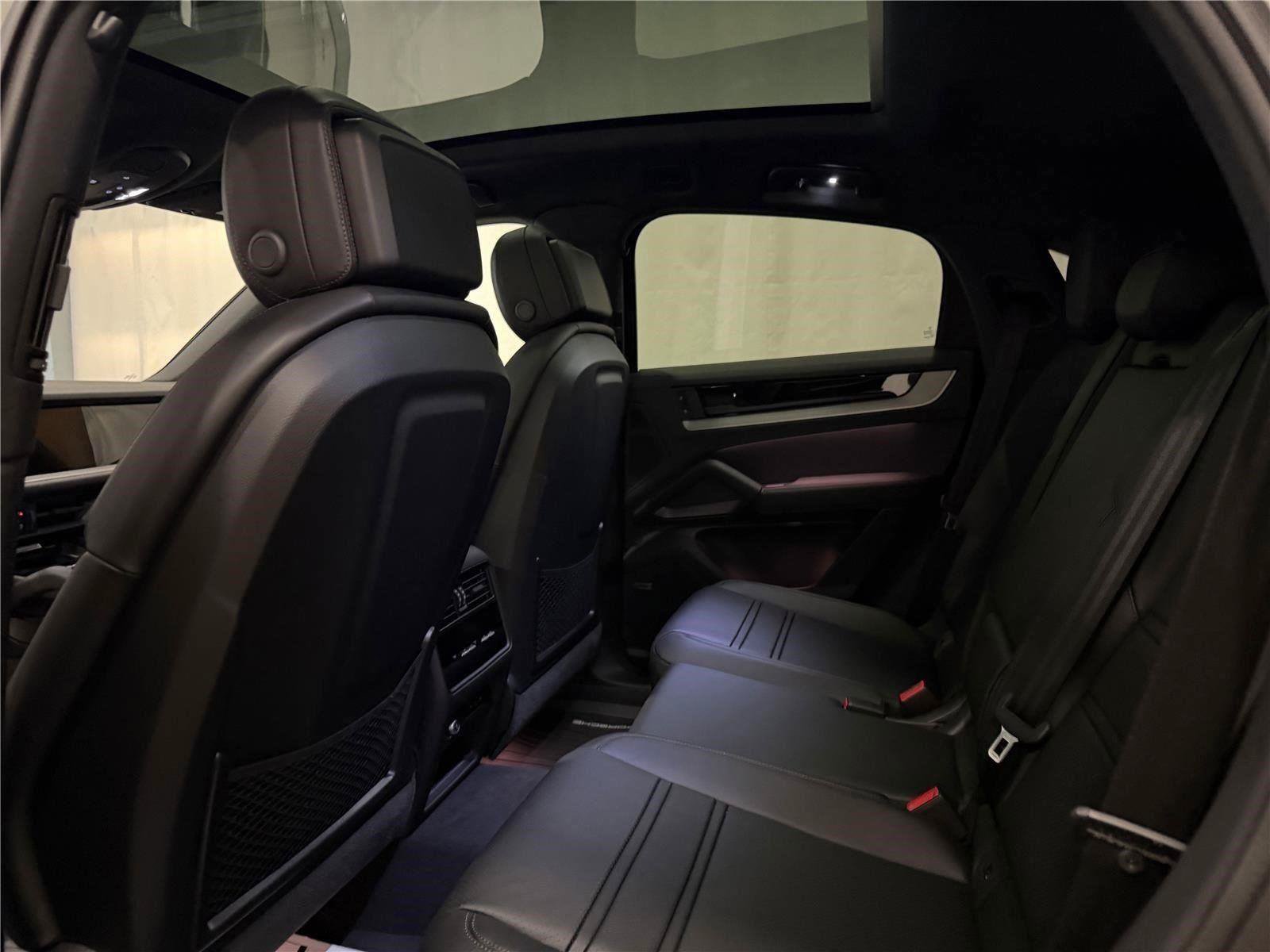 New 2026 Porsche Cayenne S AWD/4WD image 42