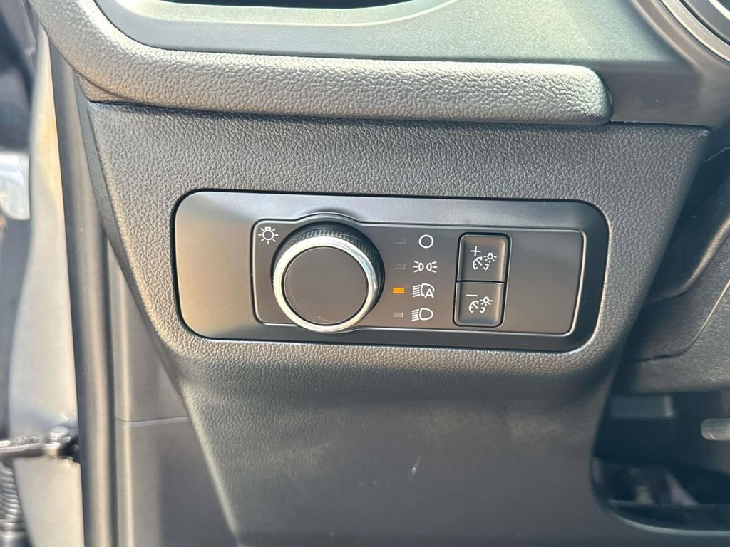 Used 2025 Ford Escape Active AWD/4WD image 21