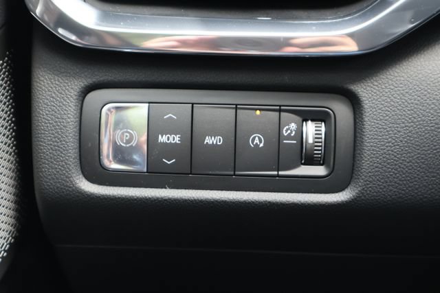 New 2026 GMC Acadia Denali Ultimate w/ LPO, Floor Liner Package AWD/4WD image 16