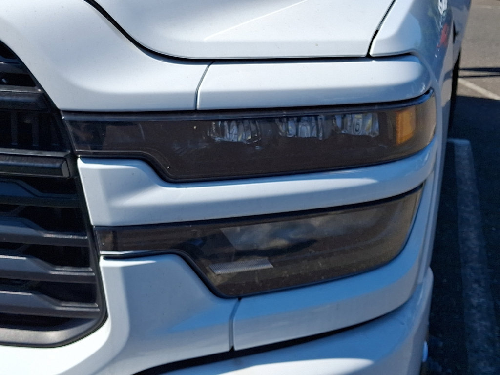 New 2026 RAM 3500 Big Horn AWD/4WD image 4