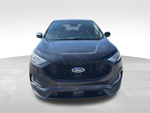 Used 2024 Ford Edge ST-Line image 3