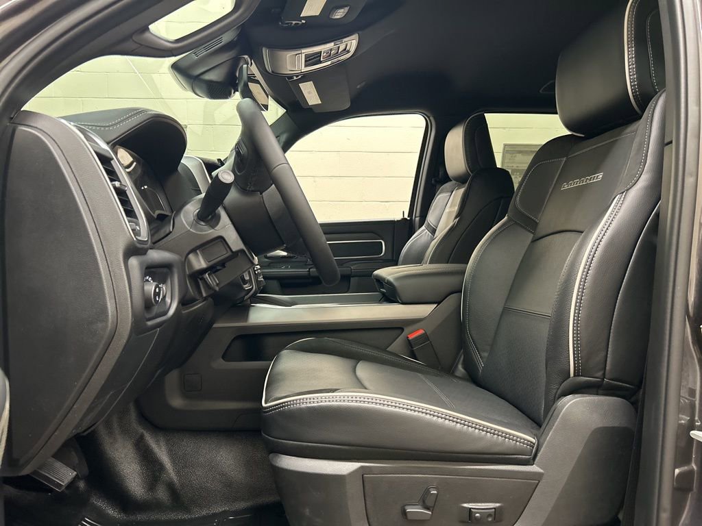 New 2026 RAM 4500 Tradesman w/ Laramie Trim Package image 7