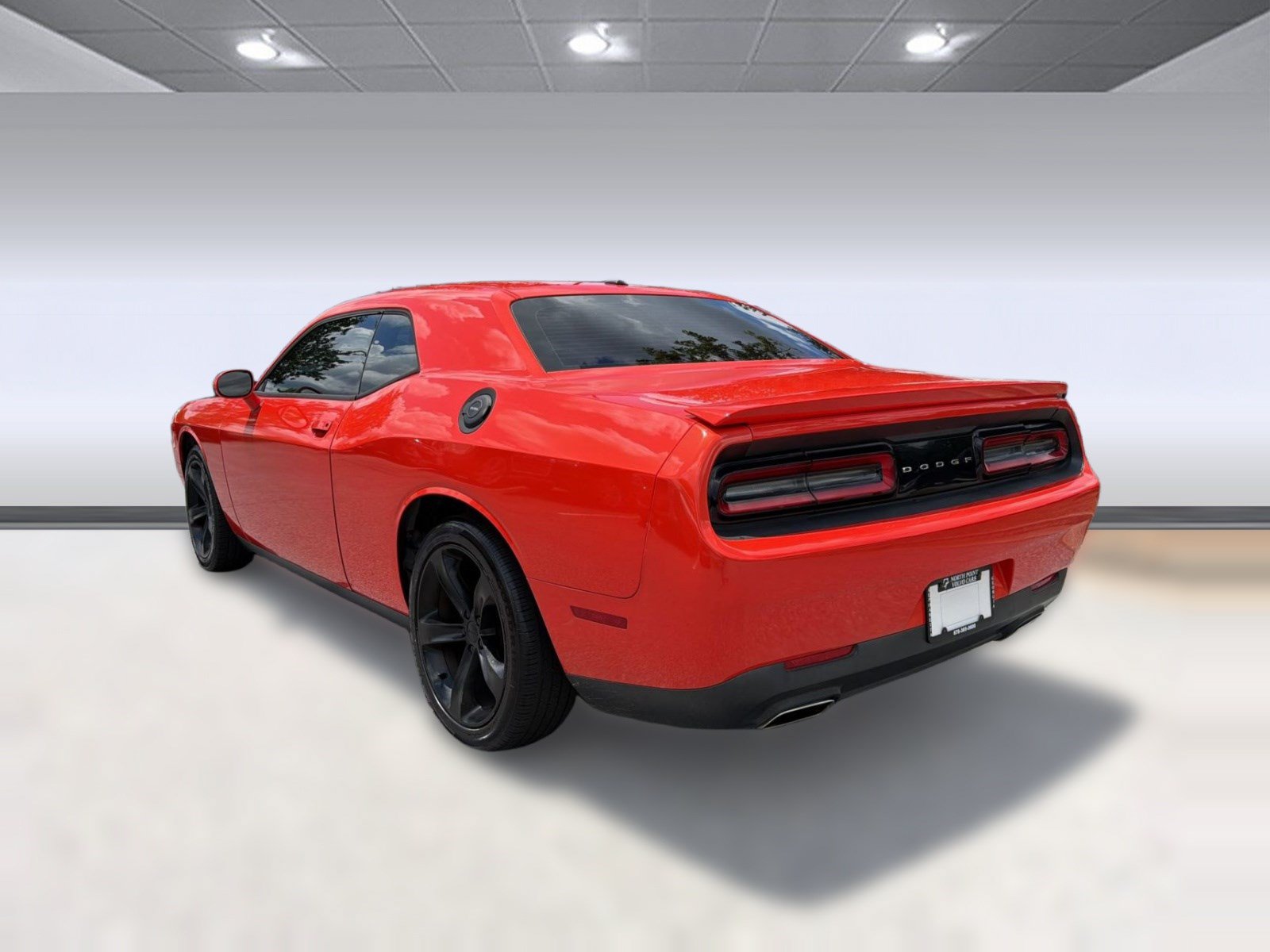 Used 2016 Dodge Challenger SXT w/ Super Sport Group (SS/T) RWD image 3