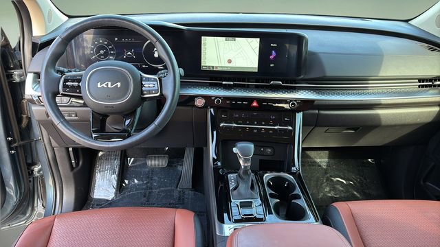 Used 2024 Kia Carnival SX Prestige image 16