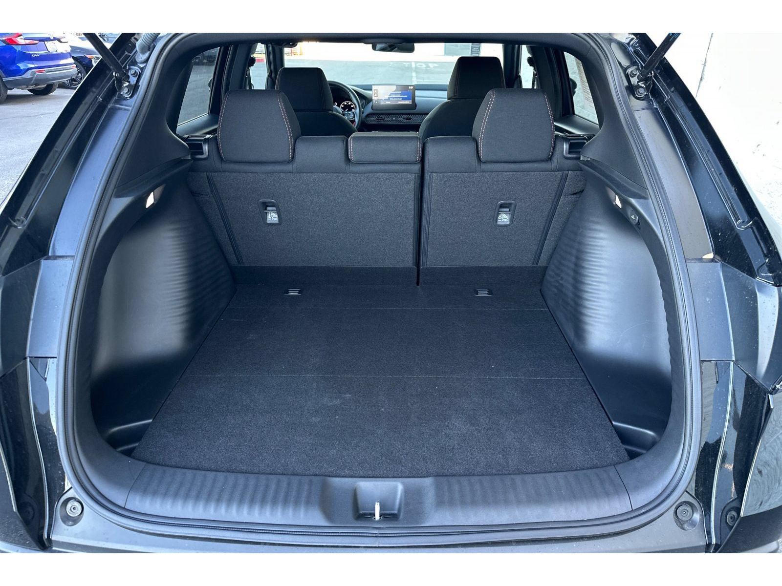 Used 2027 Honda HR-V Sport image 17