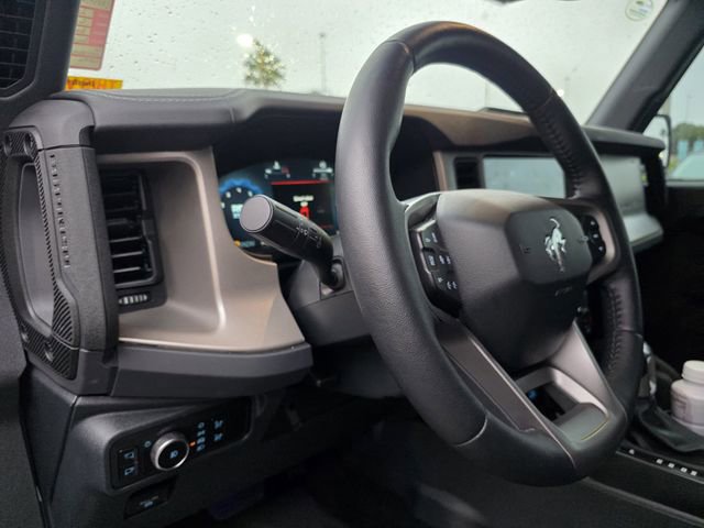 Used 2025 Ford Bronco Outer Banks w/ Sasquatch Package AWD/4WD image 12