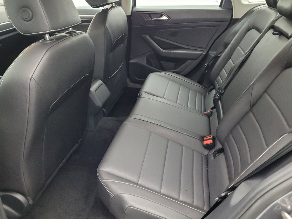Used 2024 Volkswagen Jetta SE image 18
