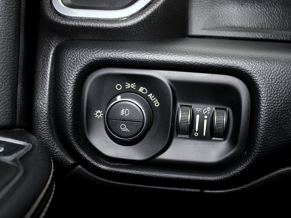 Used 2019 RAM 2500 Laramie image 10