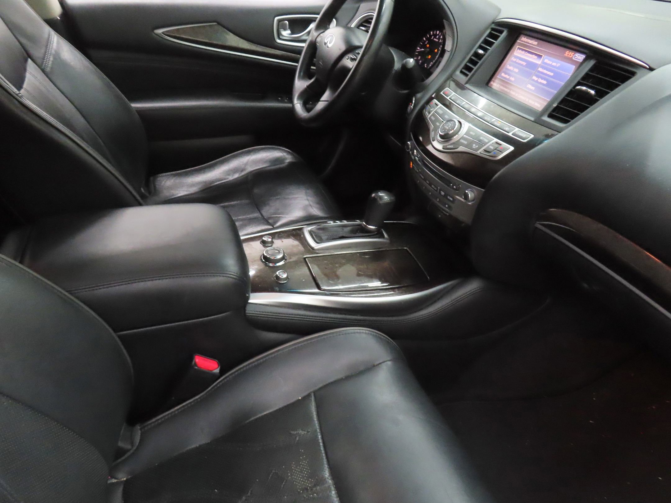 Used 2013 INFINITI JX35 FWD w/ Premium Pkg image 26