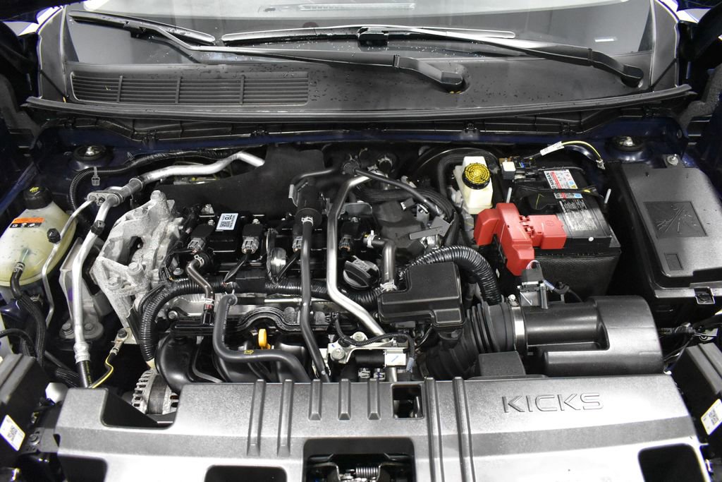 Certified 2025 Nissan Kicks SV image 30