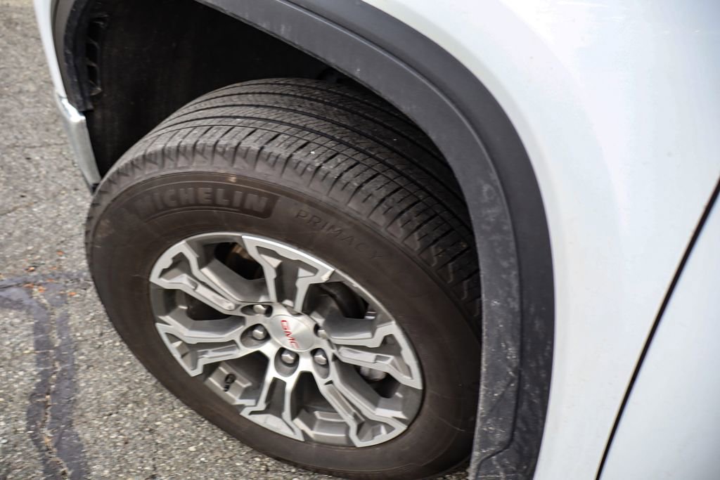 Certified 2025 GMC Sierra 1500 SLT image 41