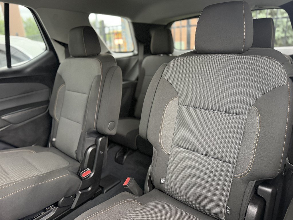 Used 2021 Chevrolet Traverse LT AWD/4WD image 18