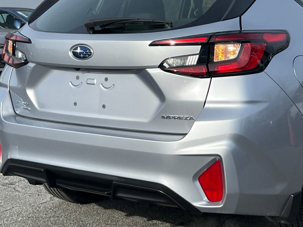 Certified 2025 Subaru Impreza 2.0i image 6