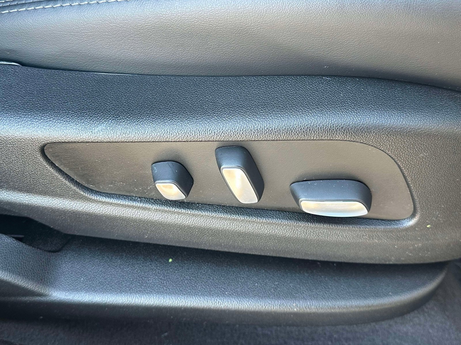 Used 2022 Cadillac XT5 Premium Luxury image 28