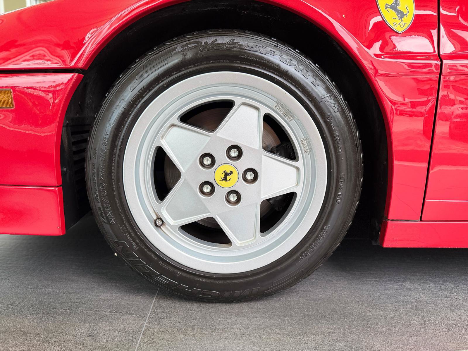 Used 1990 Ferrari Testarossa RWD image 46