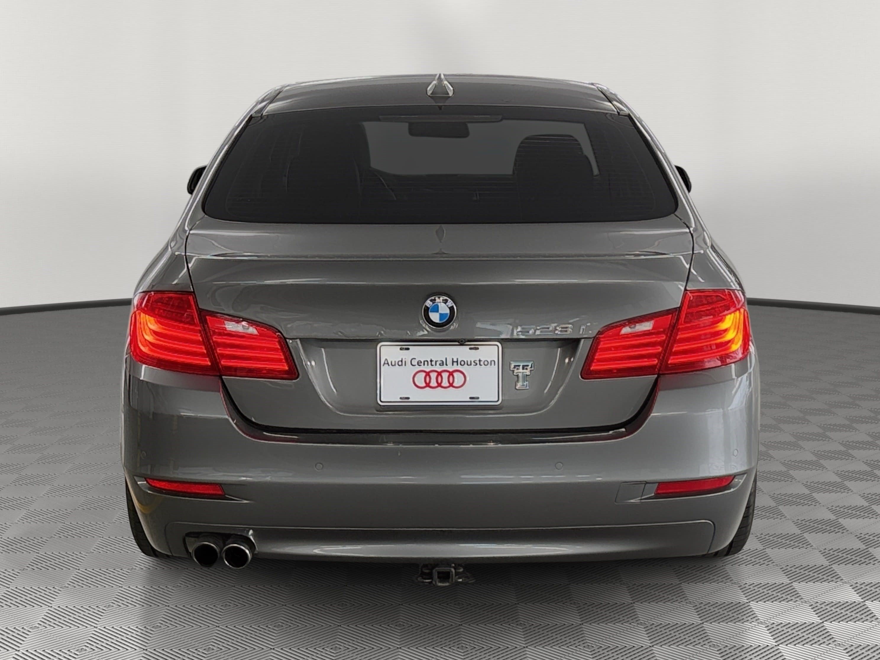 Used 2014 BMW 528i Sedan RWD image 10