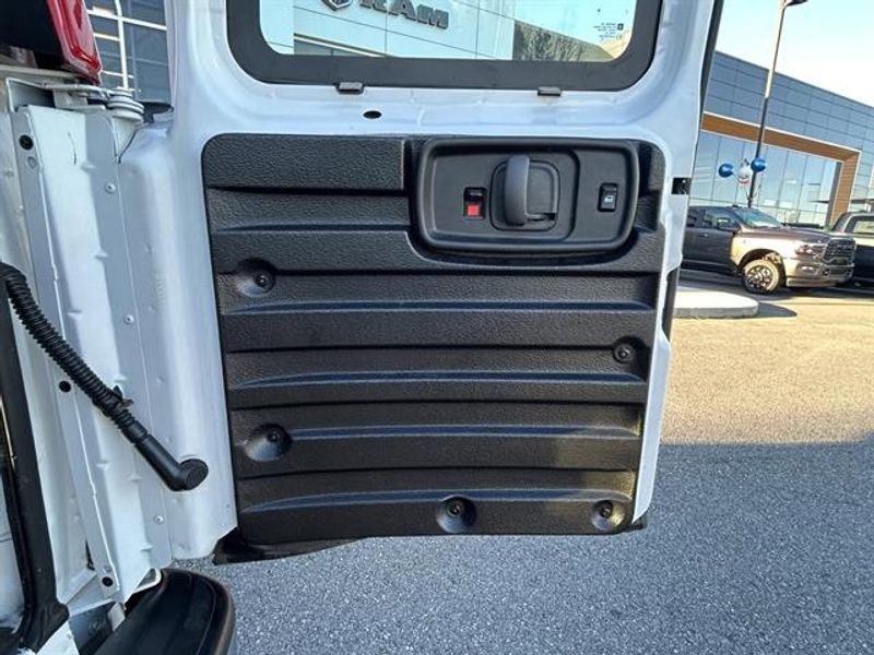 Used 2024 GMC Savana 2500 w/ Driver Convenience Package image 10