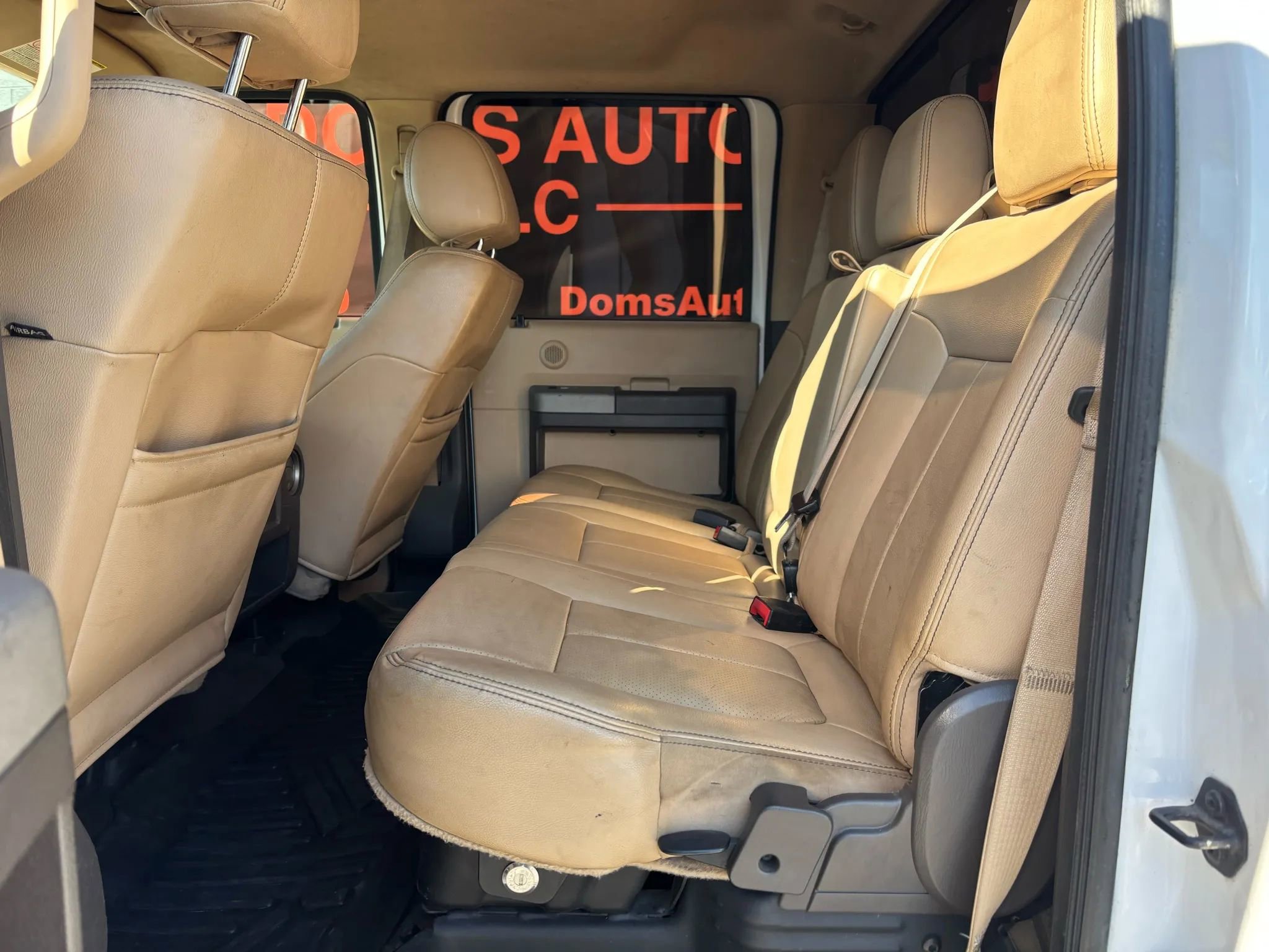 Used 2014 Ford F250 Lariat w/ Lariat Chrome Package image 16