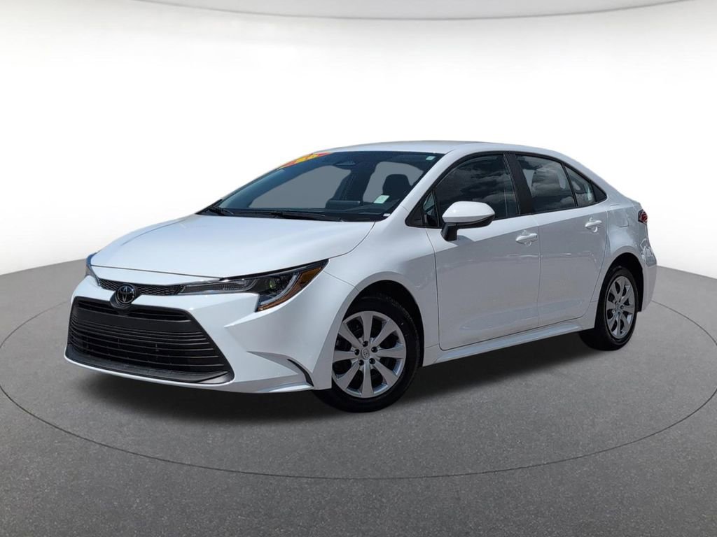 Used 2026 Toyota Corolla LE FWD video 1