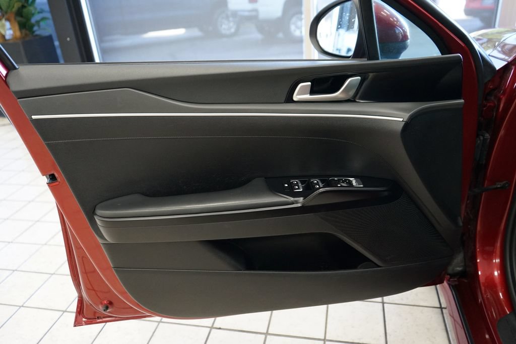 Used 2021 Kia K5 LX FWD image 23