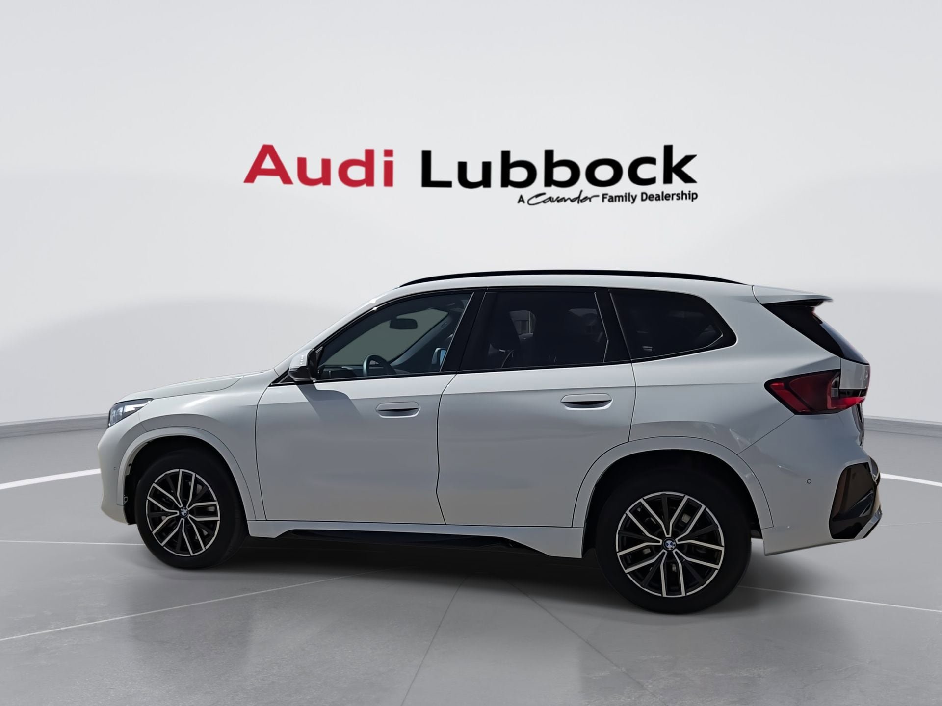 Used 2026 BMW X1 xDrive28i image 6